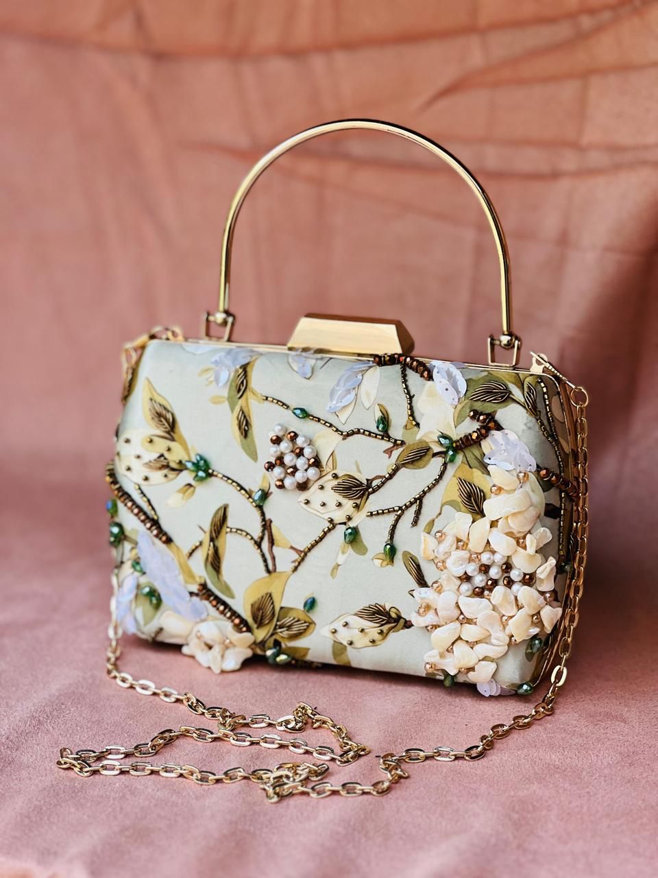 The Oxford Garden – Luxe Pearl Blossom Clutch for the Regal UK Rose